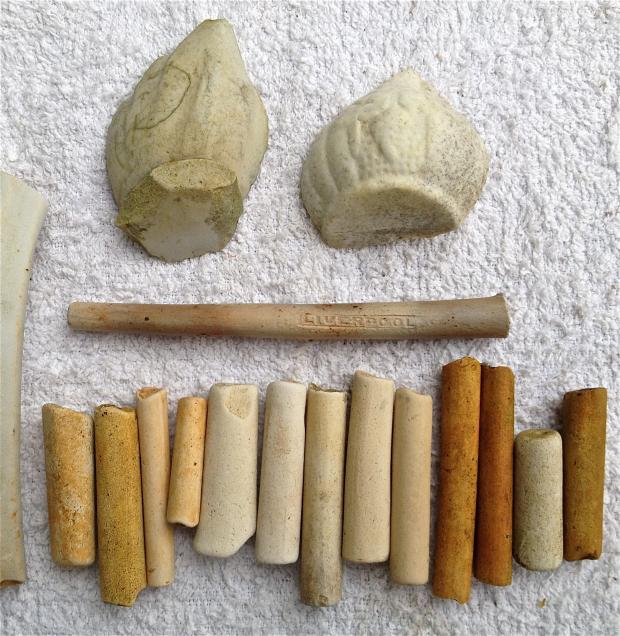 18th and 19th c CLAY PIPE STEMS and what might be portions of architectural detailing, the Maritimes, Canada